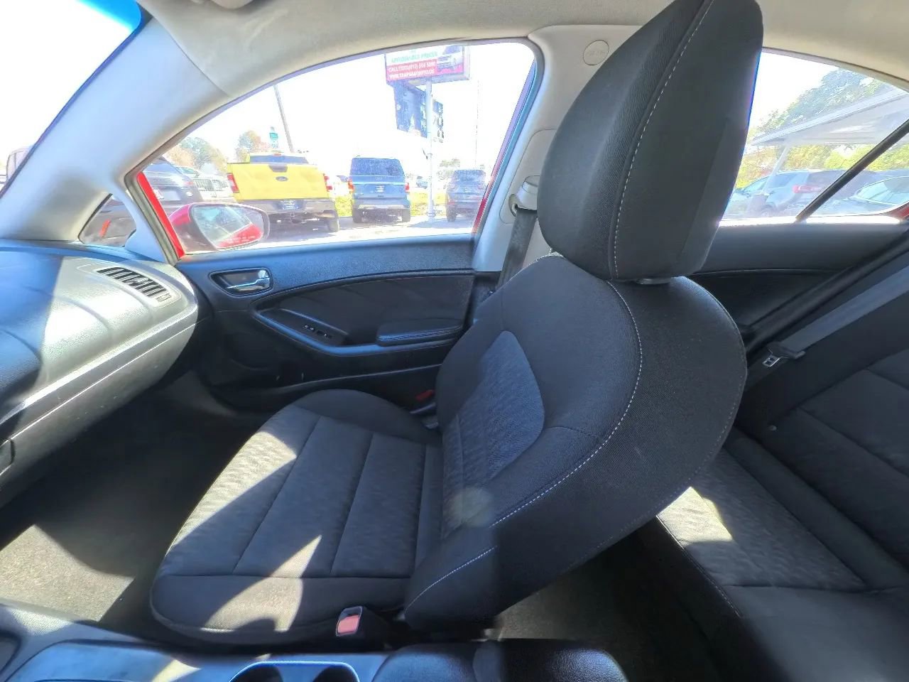 Used 2016 Kia Forte LX image 25