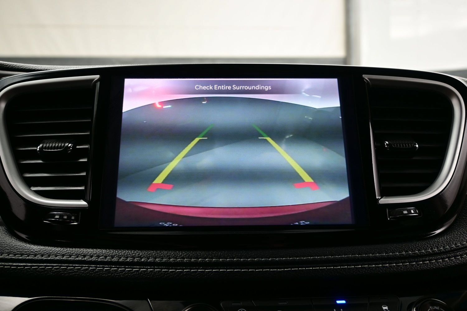 Used 2022 Chrysler Pacifica Touring-L AWD/4WD image 23
