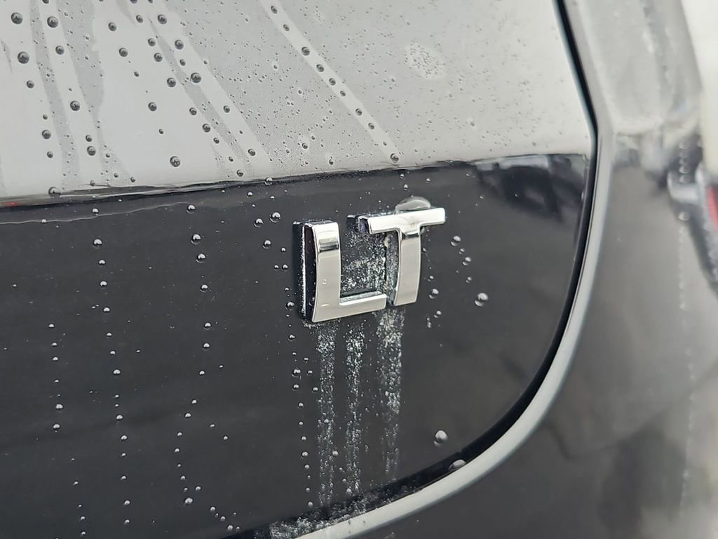 Certified 2025 Chevrolet Trax LT w/ LT Convenience Package image 33