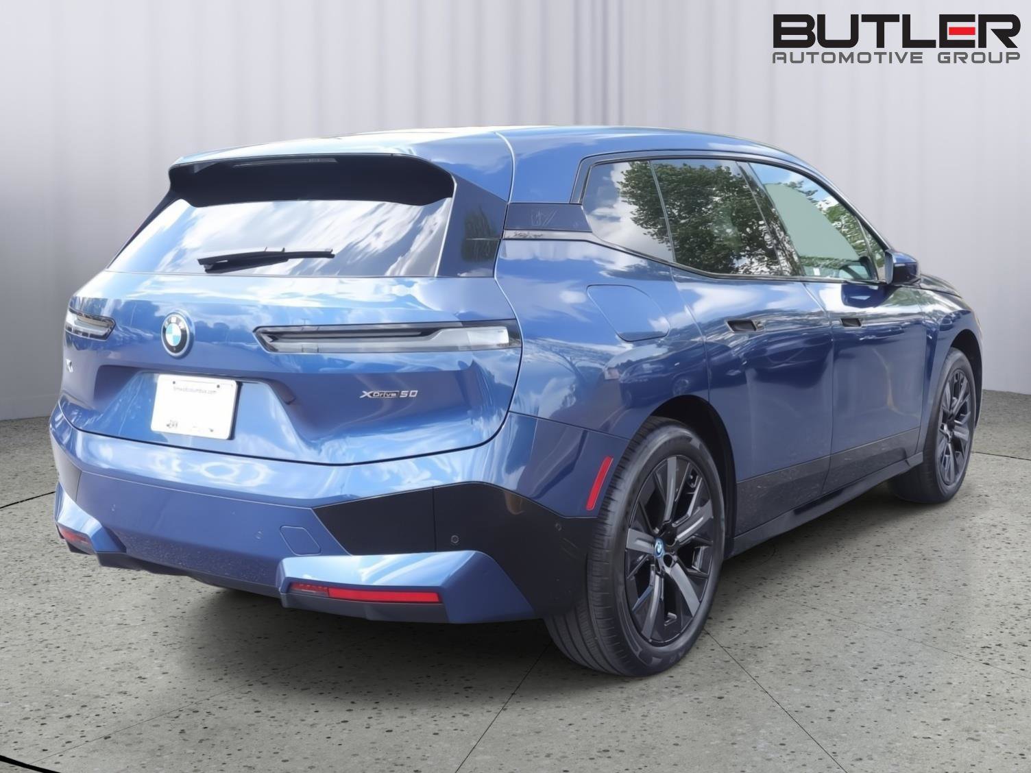 Certified 2024 BMW iX xDrive50 w/ Sport Package image 7