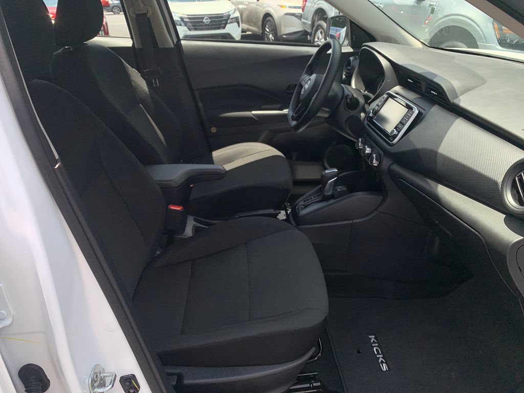 Used 2025 Nissan Kicks Play S FWD image 31