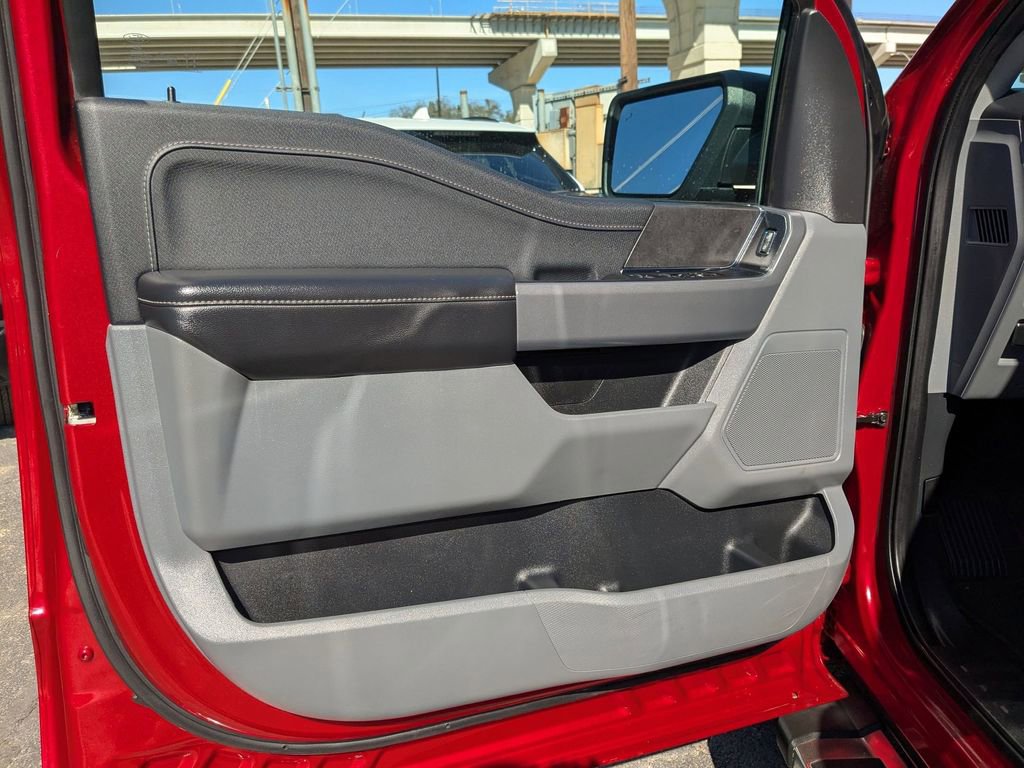 Used 2025 Ford F150 XLT w/ Equipment Group 301A Standard image 13