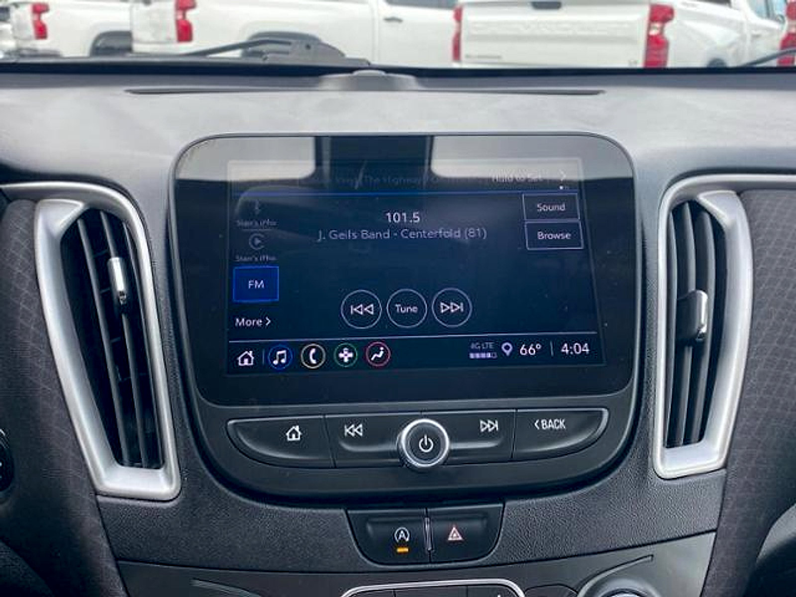 Used 2022 Chevrolet Malibu LT FWD image 29