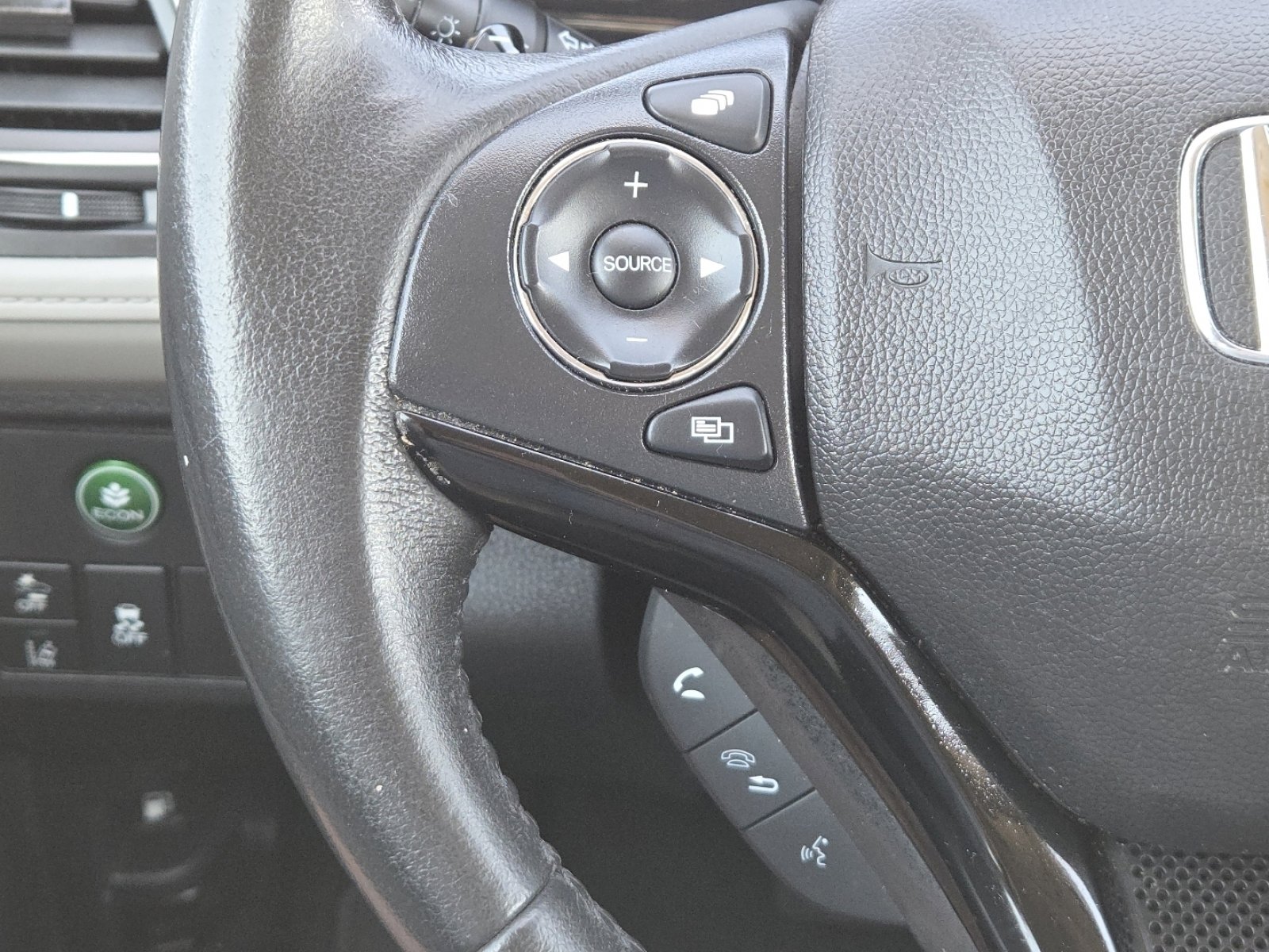 Used 2021 Honda HR-V EX-L image 33