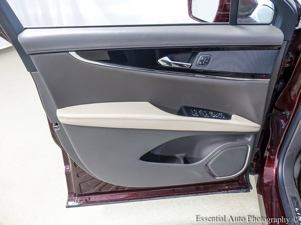 Used 2022 Lincoln Nautilus Reserve image 21