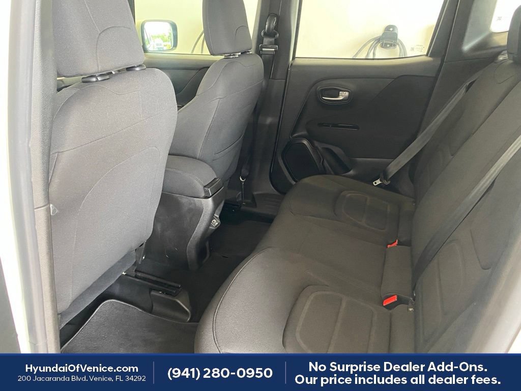 Used 2021 Jeep Renegade Latitude FWD image 19