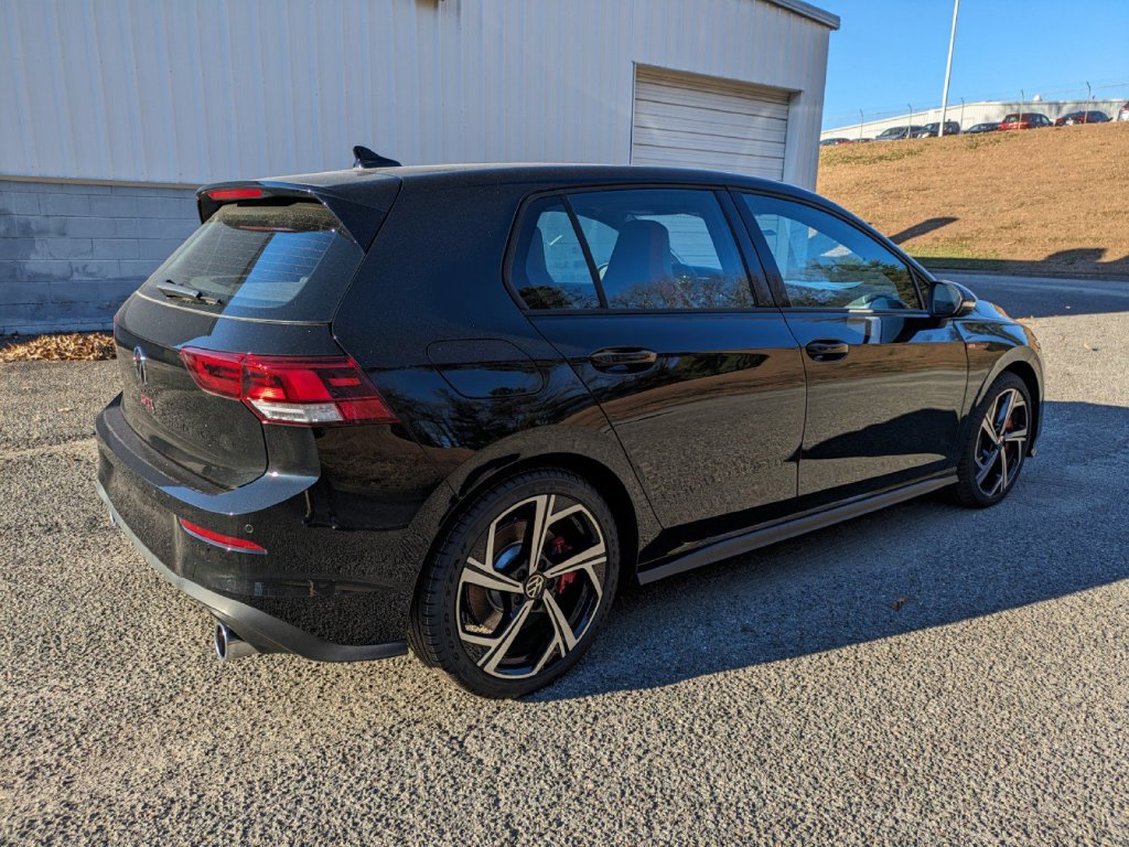 New 2024 Volkswagen GTI SE FWD image 4