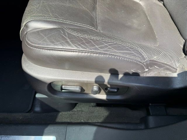 Used 2015 Ford Explorer Limited w/ Equipment Group 301A FWD image 32