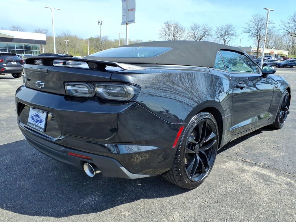 Used 2024 Chevrolet Camaro LT RWD image 7