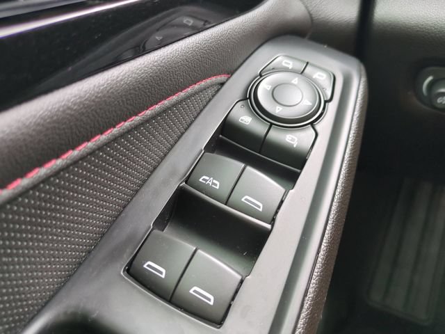 Used 2023 Chevrolet Traverse RS FWD image 29