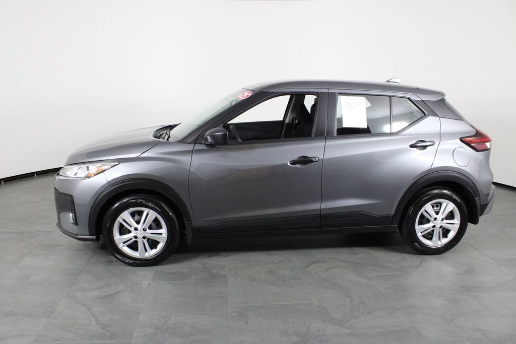 Certified 2025 Nissan Kicks Play S FWD image 14
