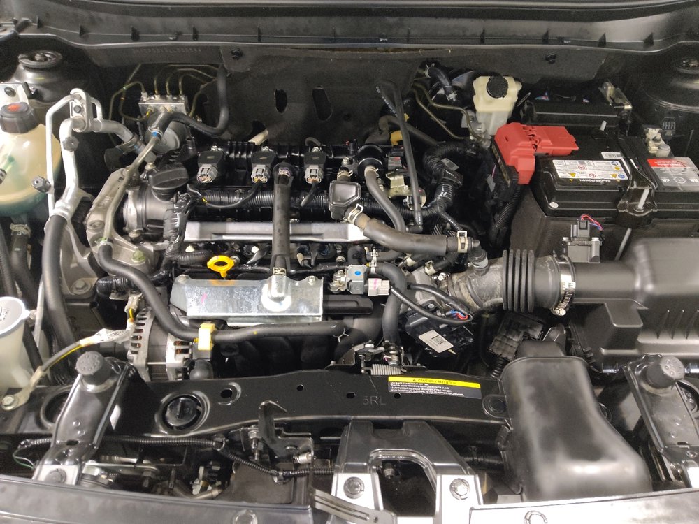 Used 2020 Nissan Kicks S image 30