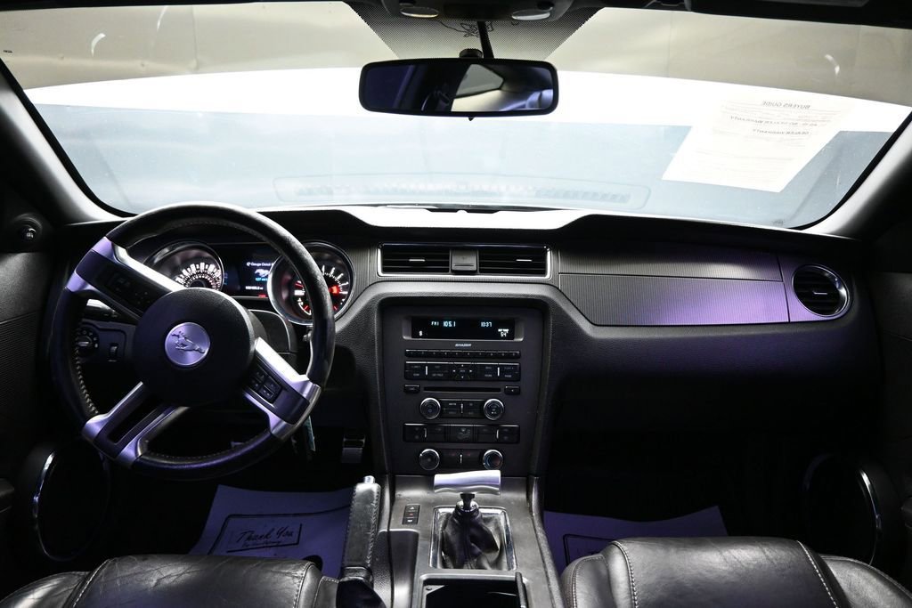 Used 2013 Ford Mustang GT Premium w/ Comfort Pkg RWD image 12