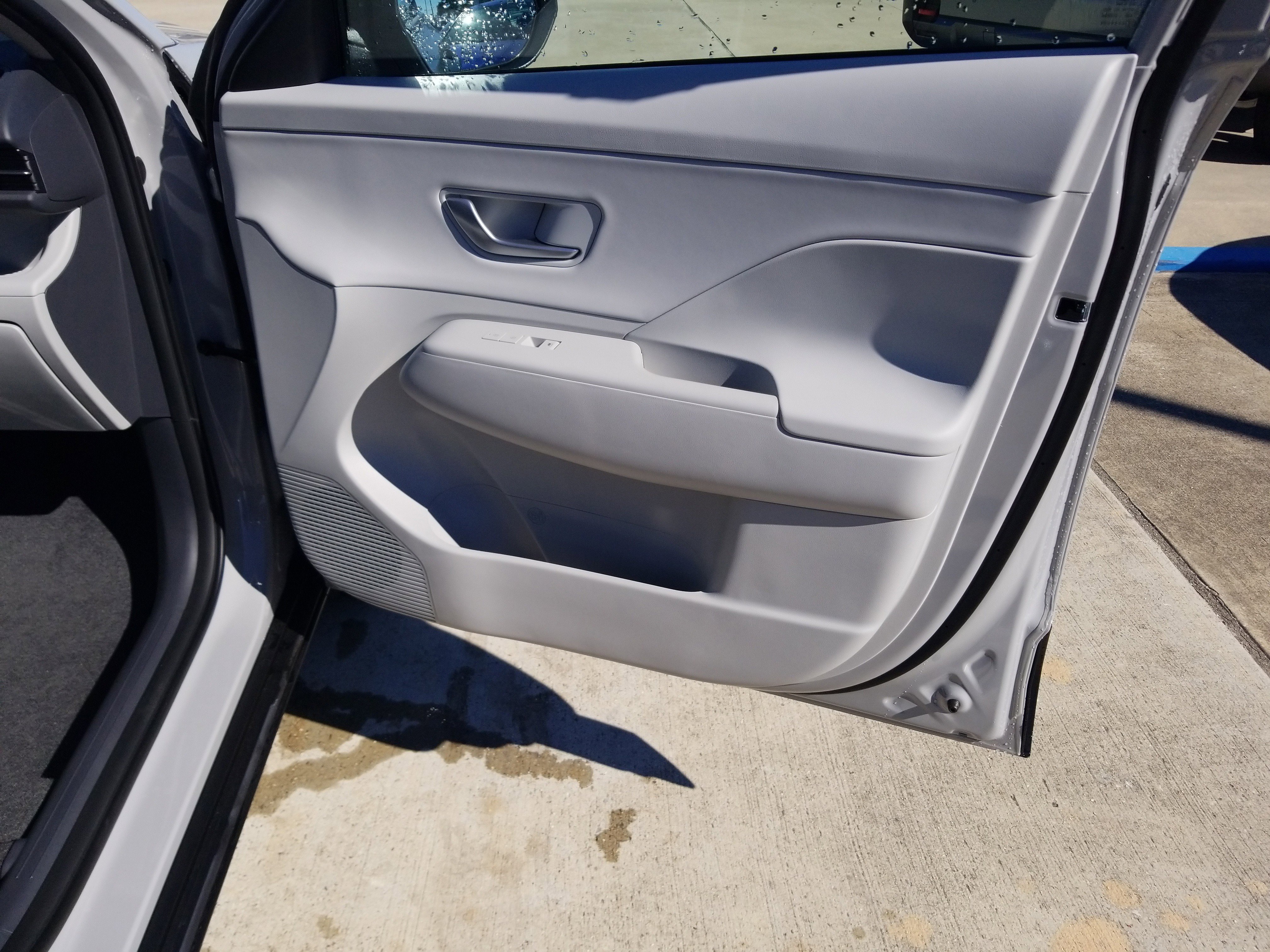 New 2026 Hyundai Kona SEL Premium image 16