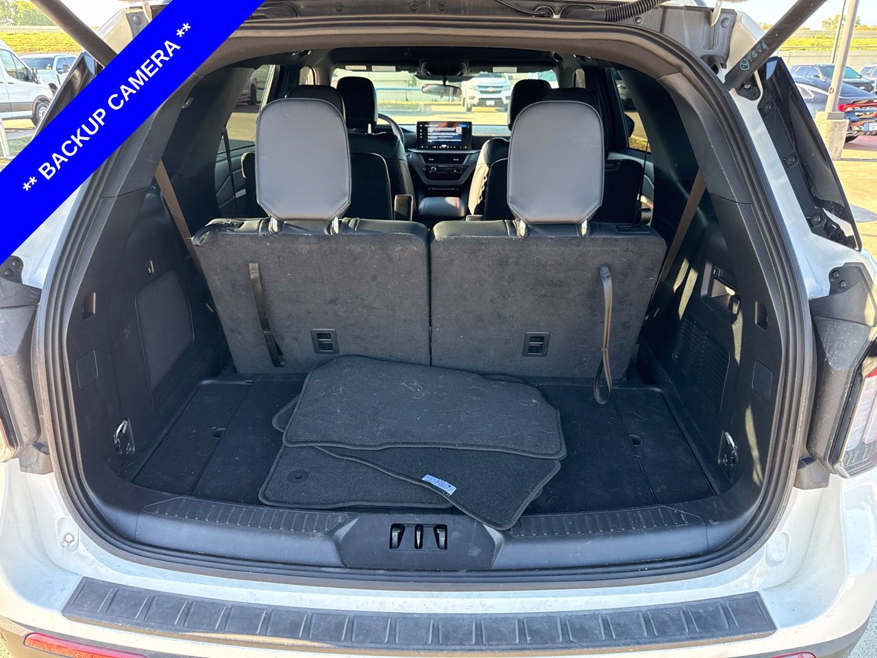 Used 2025 Ford Explorer ST-Line AWD/4WD image 10