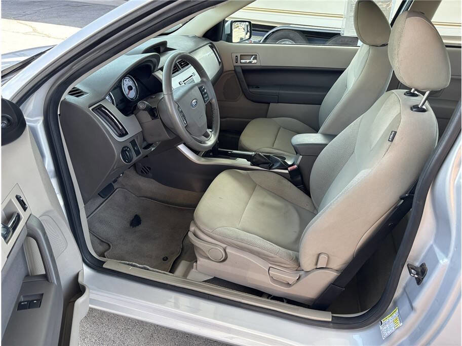 Used 2008 Ford Focus SES FWD image 11