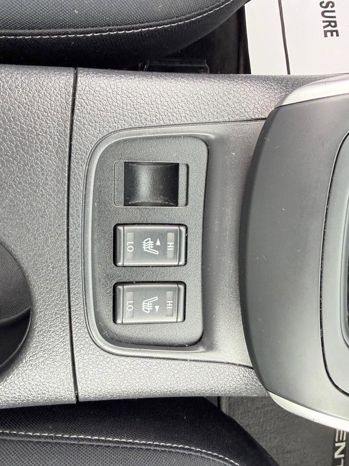Used 2016 Nissan Sentra SV w/ Style Package FWD image 29