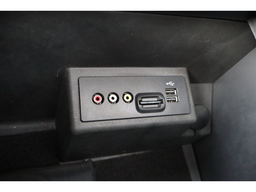 Used 2013 Ford F150 Platinum image 45