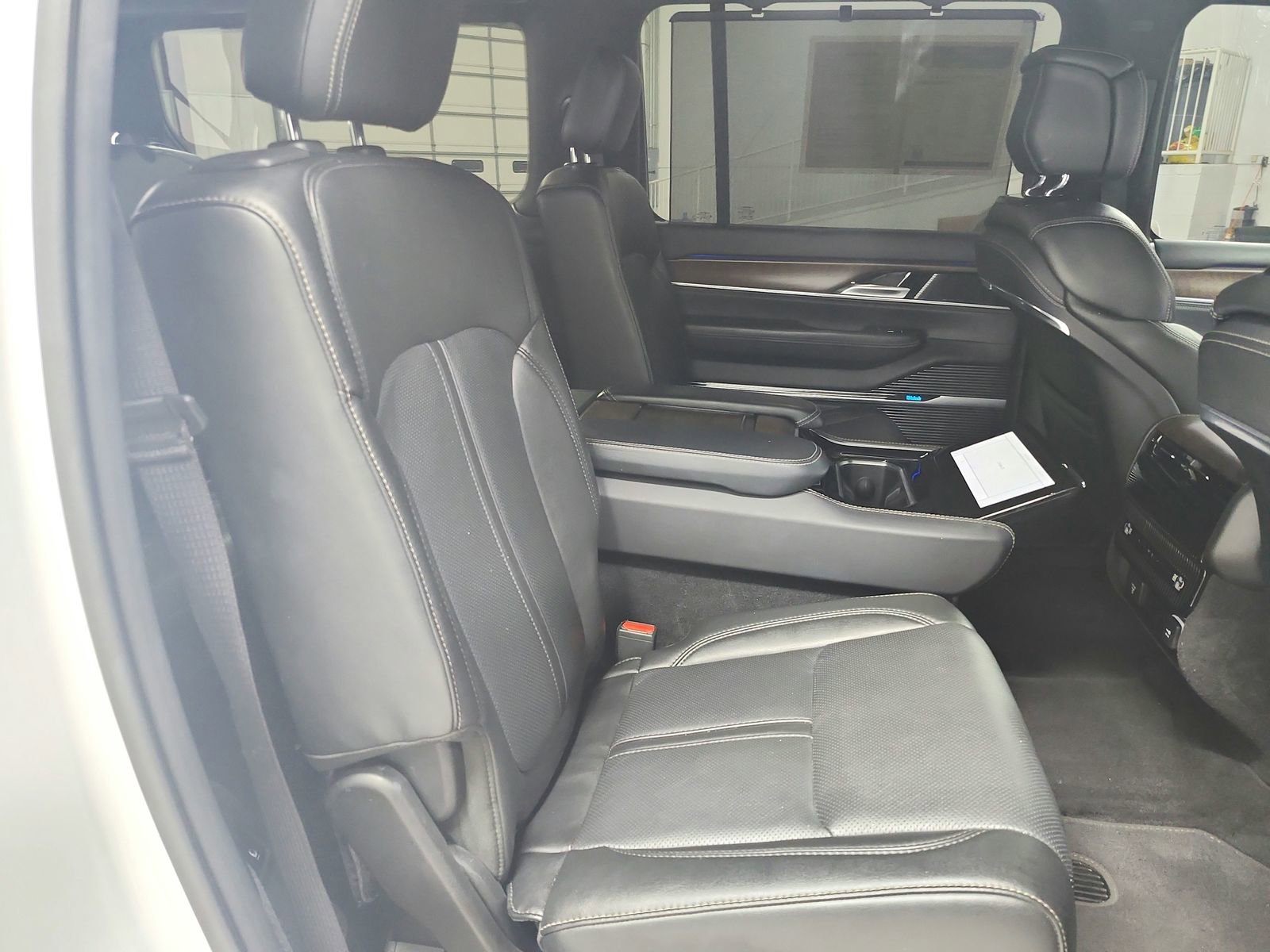 Used 2023 Jeep Grand Wagoneer 4WD image 41