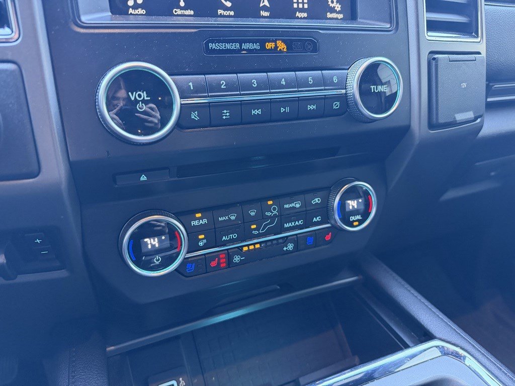 Used 2018 Ford Expedition XLT w/ Equipment Group 202A image 21