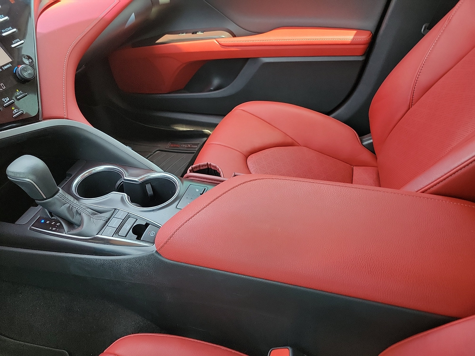 Used 2019 Toyota Camry XSE FWD image 20