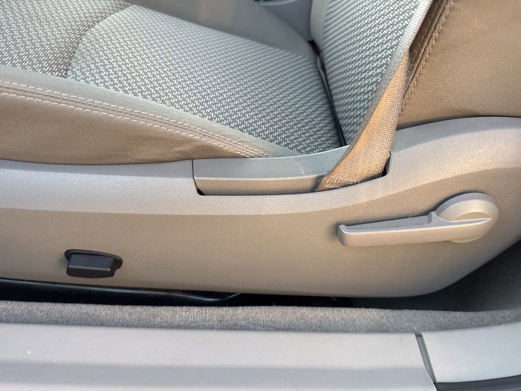 Used 2008 Chrysler Sebring LX image 7