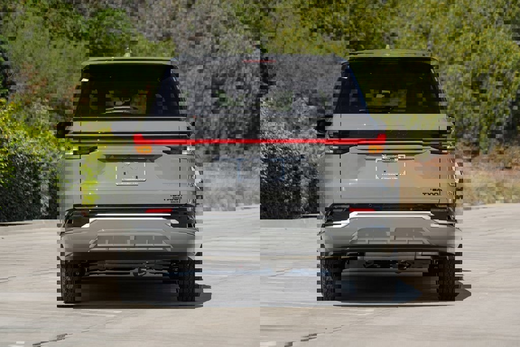 New 2026 Lexus TX 500h AWD image 9