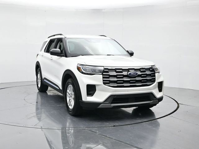Certified 2025 Ford Explorer Active image 4