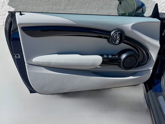 Used 2017 MINI Cooper S image 20