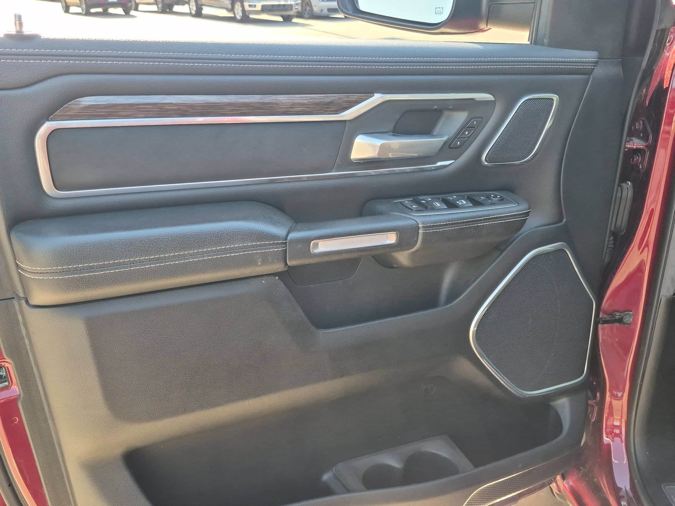 Used 2020 RAM 1500 Laramie RWD image 11
