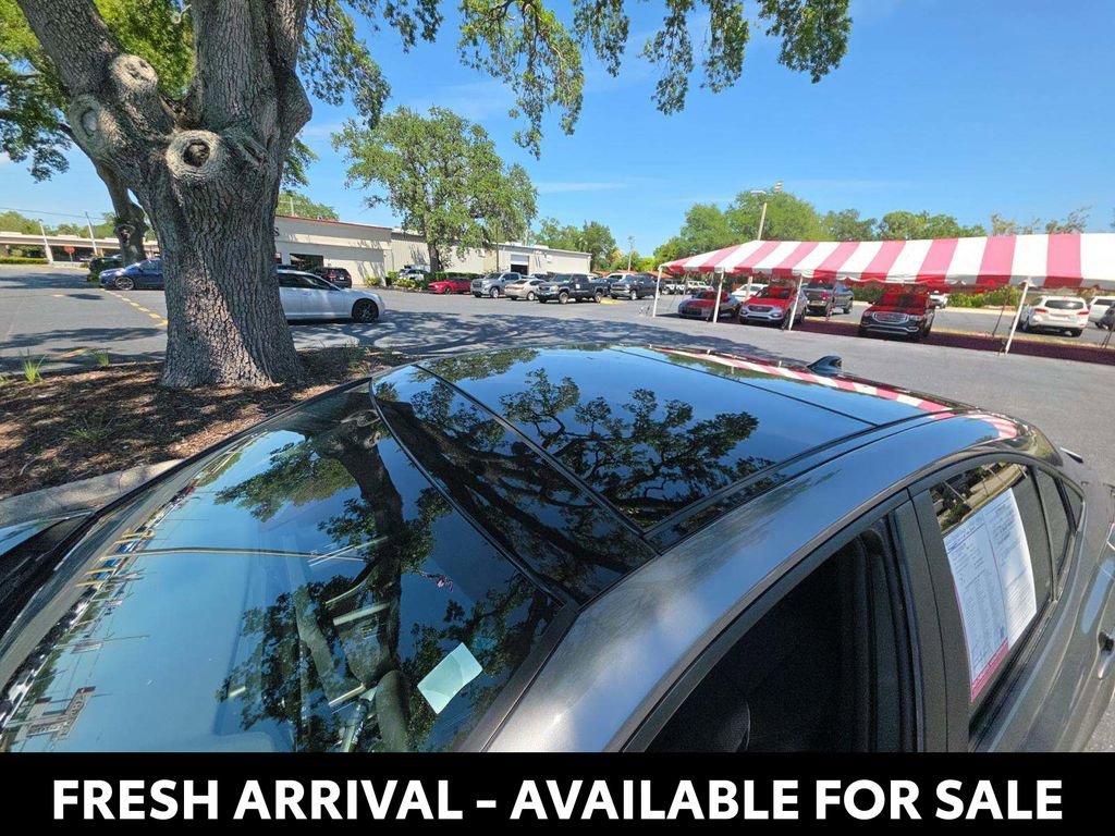 Used 2025 Toyota Camry XSE image 5