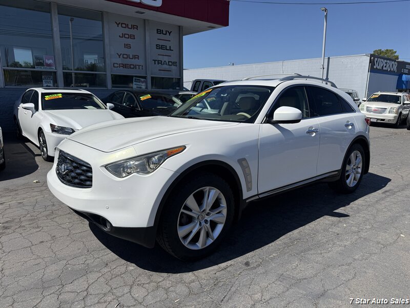 Used 2011 INFINITI FX35 AWD w/ Premium Pkg image 3