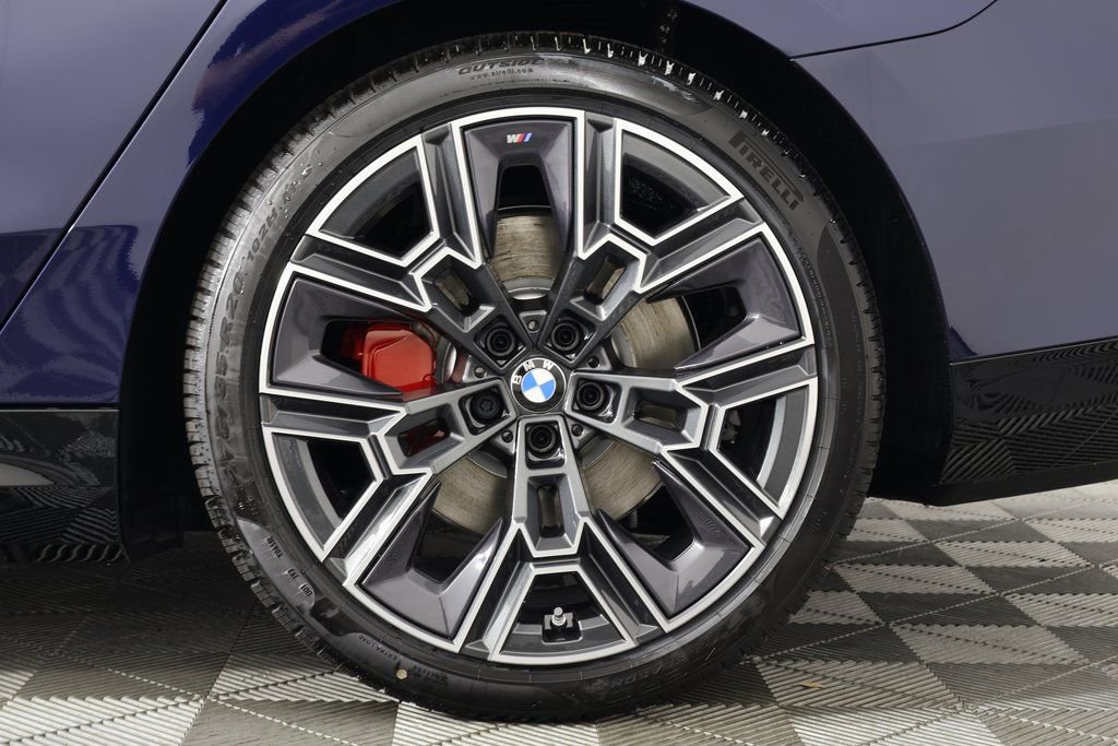 New 2026 BMW i5 eDrive40 w/ M Sport Package RWD image 10
