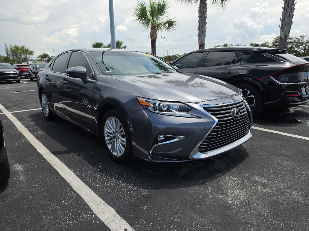 Used 2016 Lexus ES 350 w/ Premium Package w/Wood Trim FWD image 2