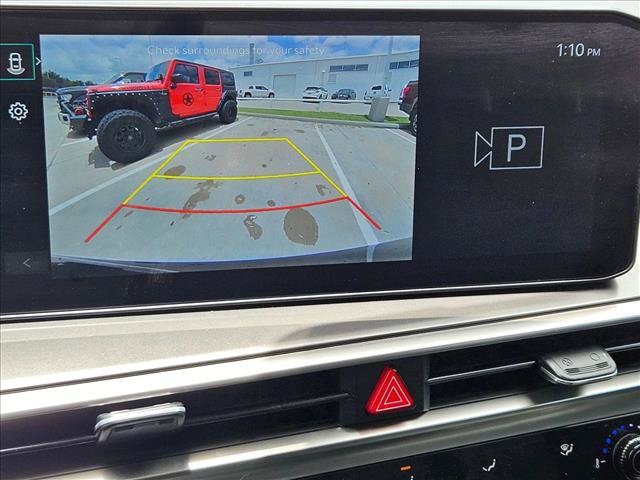Used 2025 Kia Sorento LX FWD image 12