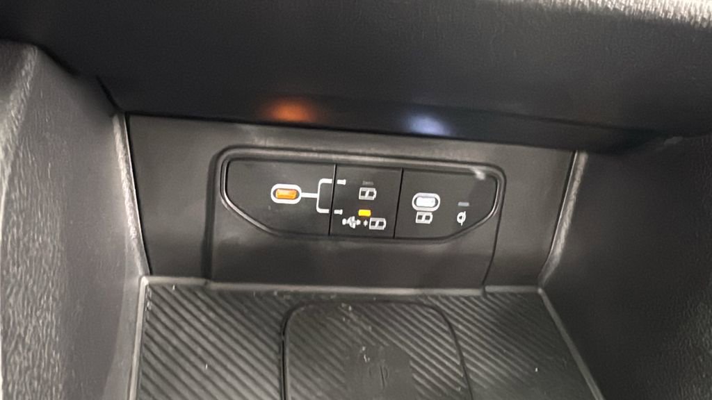 Used 2026 Kia Sportage EX image 28