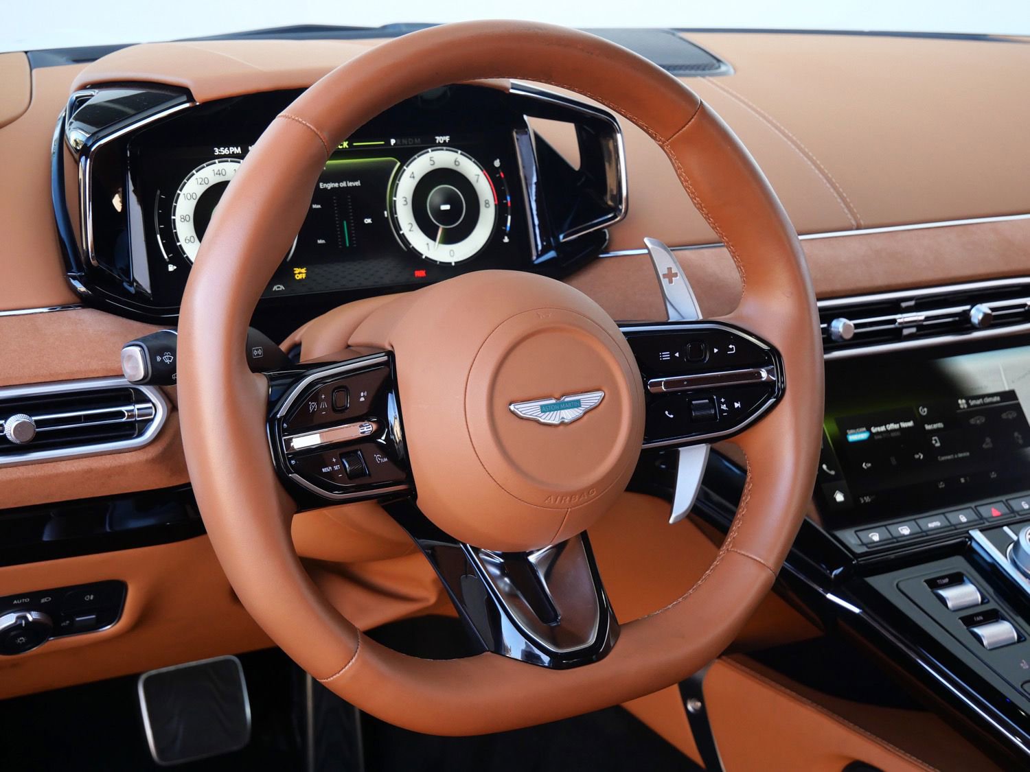 Used 2025 Aston Martin V8 Vantage Coupe image 11