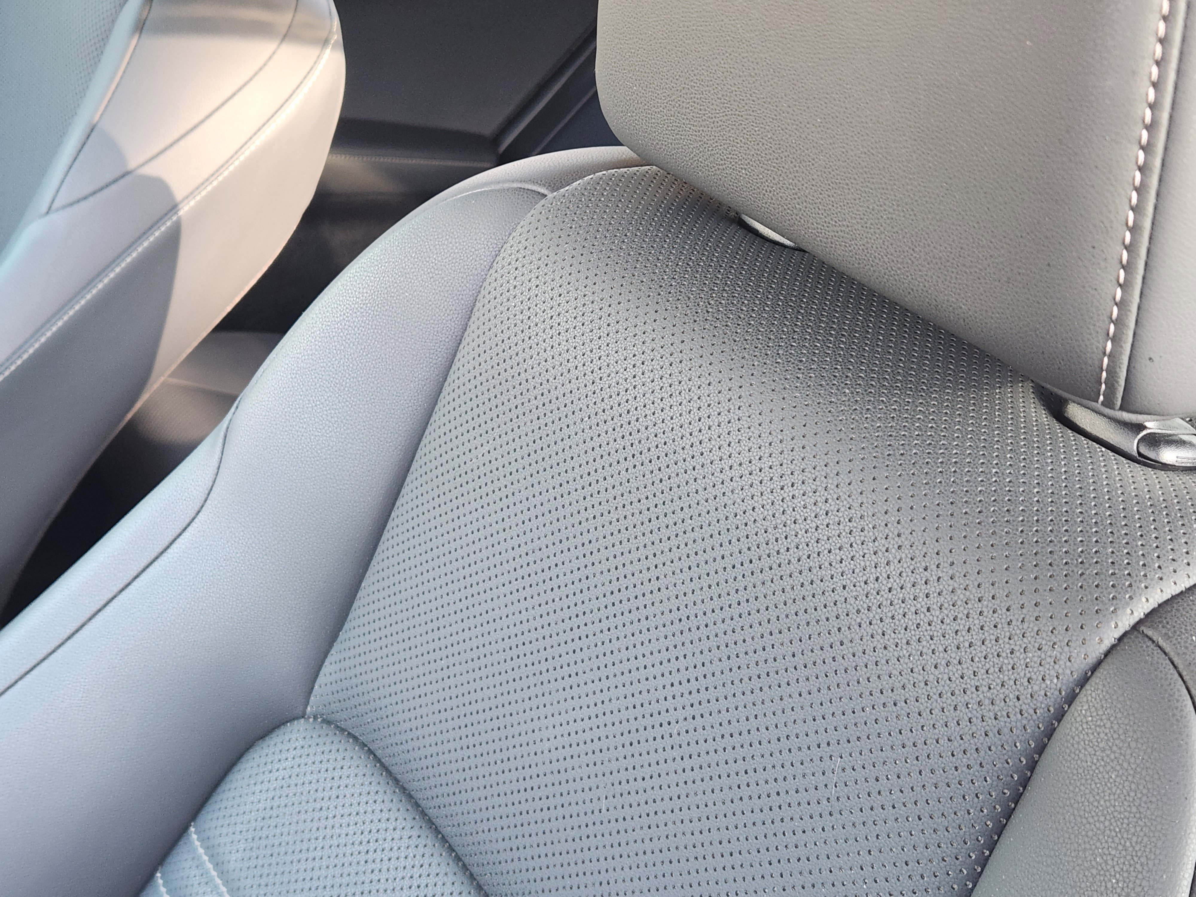 Used 2018 Lexus NX 300h AWD image 18