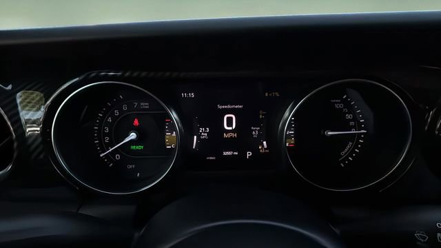 Used 2022 Jeep Wrangler Unlimited Sahara AWD/4WD image 13