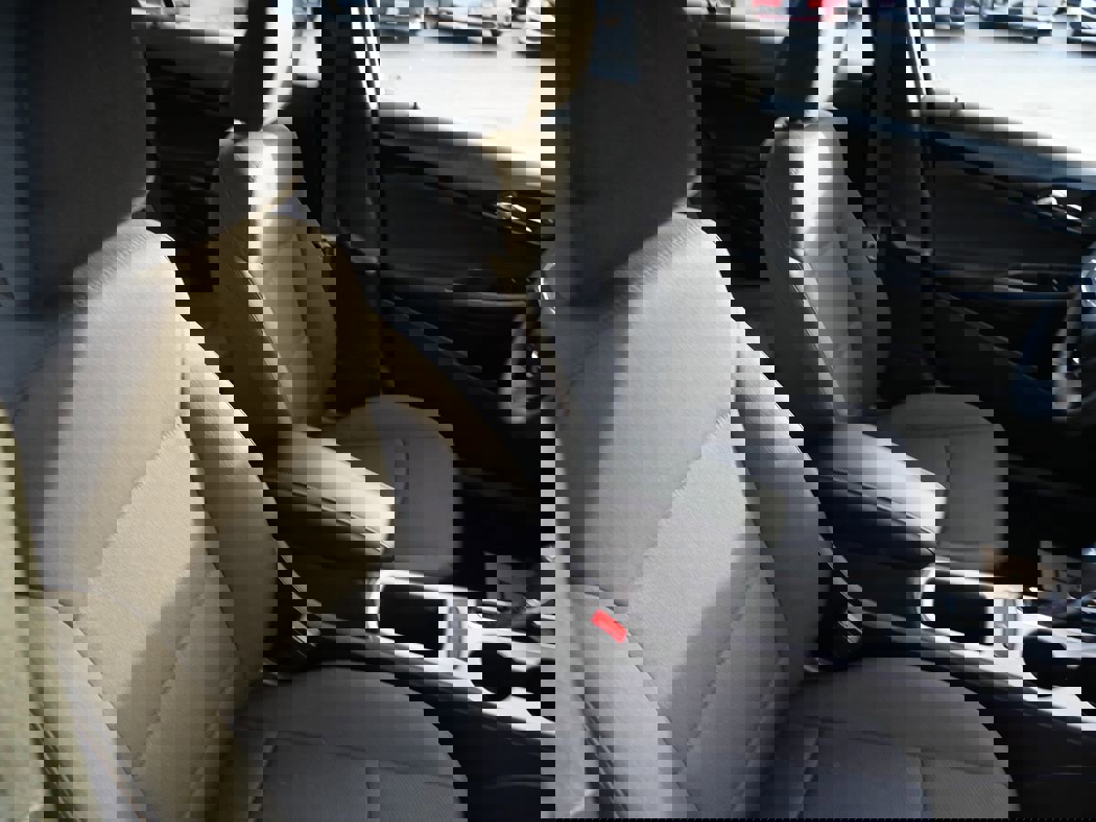 Used 2017 Chevrolet Cruze LS image 29