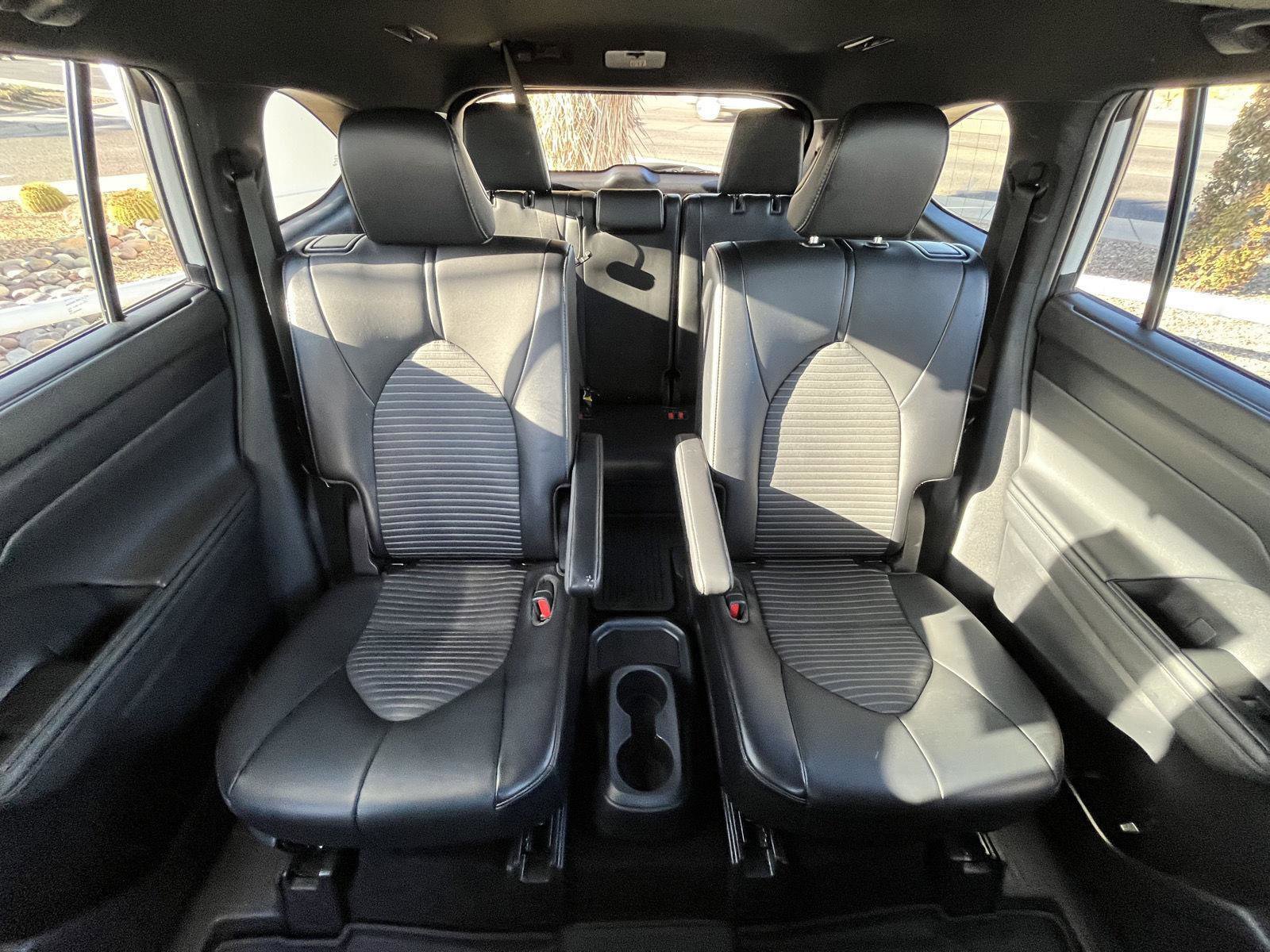 Used 2021 Toyota Highlander XSE image 37