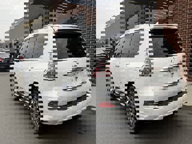 Used 2015 Lexus GX 460 Luxury image 4