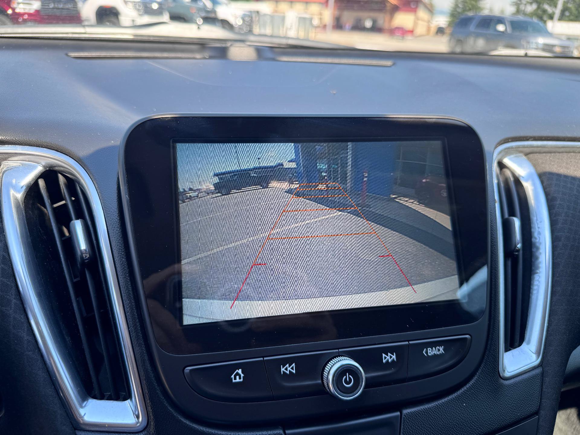 Used 2016 Chevrolet Malibu LT FWD image 29