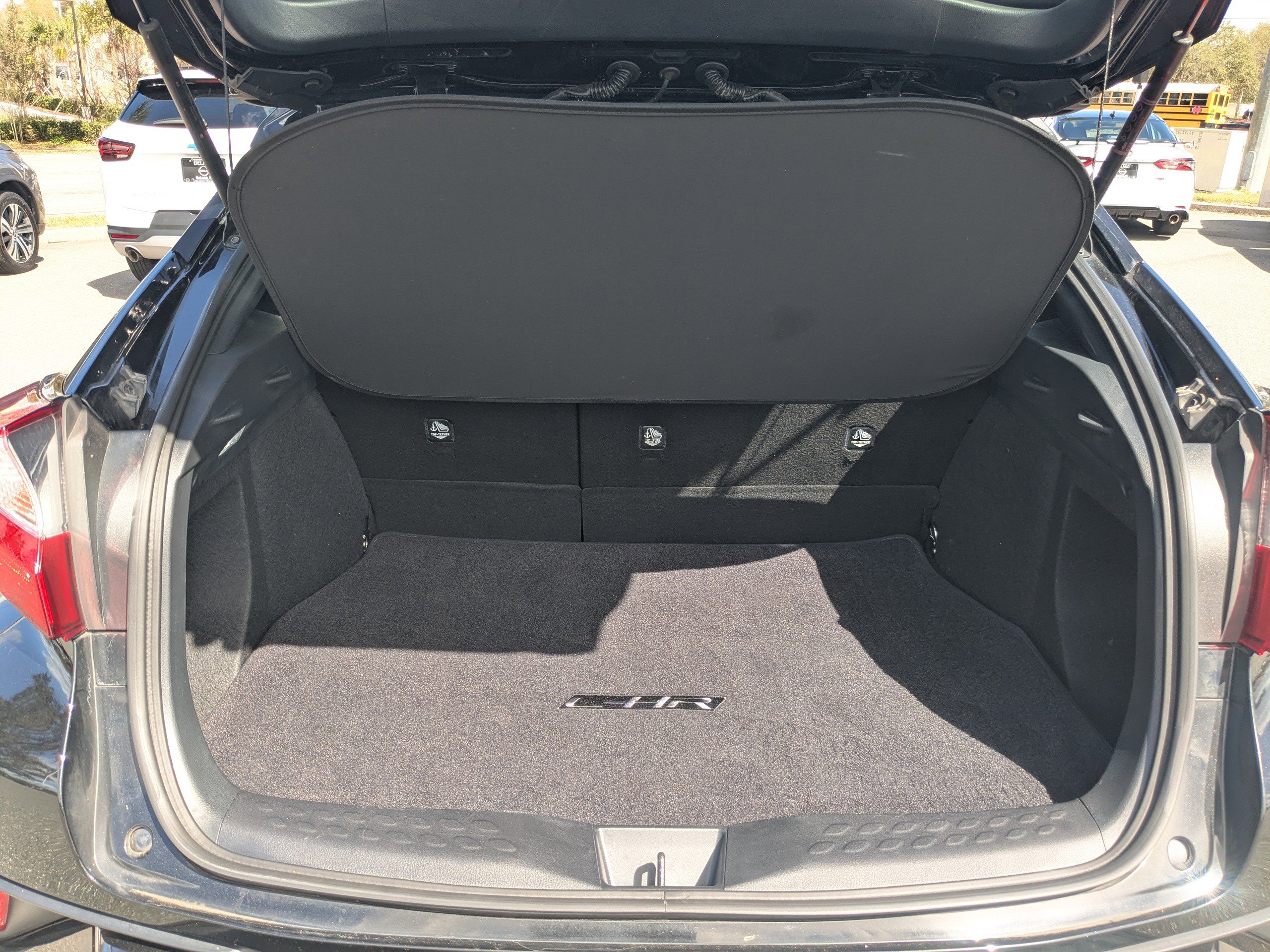 Used 2021 Toyota C-HR LE image 12