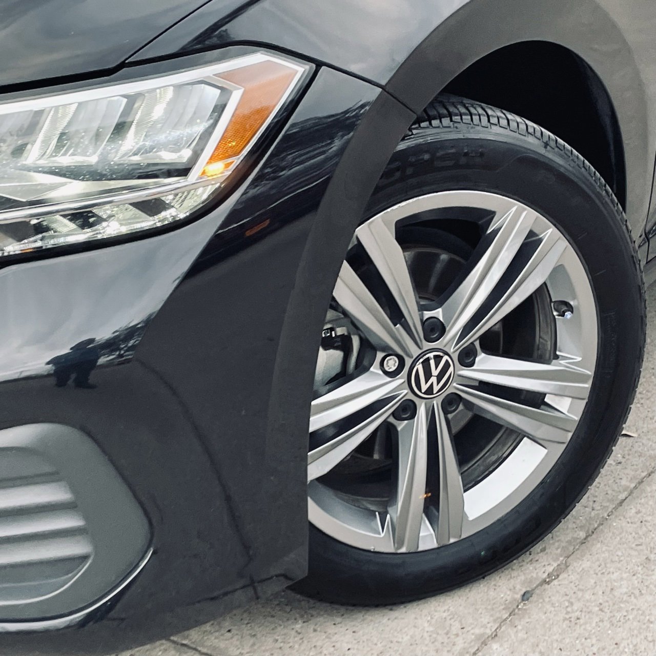 Used 2024 Volkswagen Jetta SE image 9