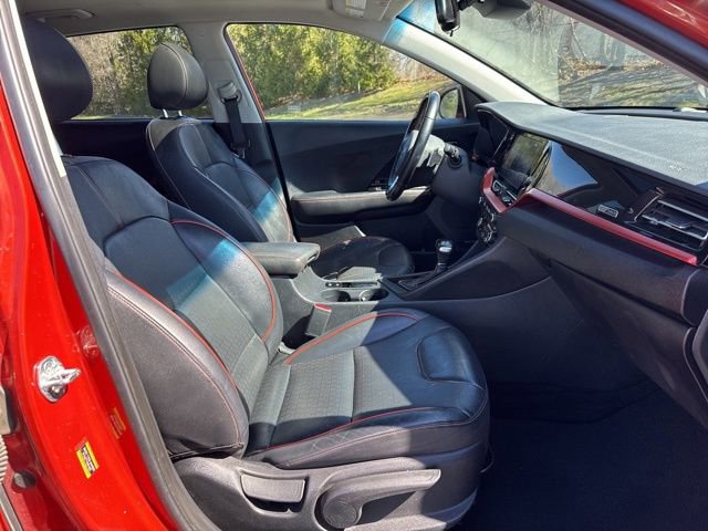 Used 2020 Kia Niro Touring image 28