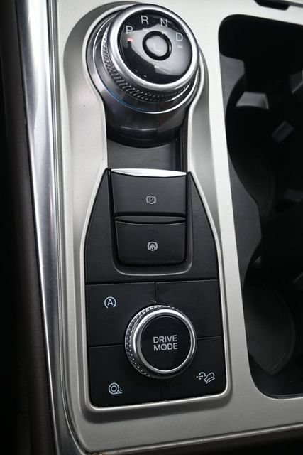Certified 2023 Ford Explorer King Ranch w/ Technology Package AWD/4WD image 13