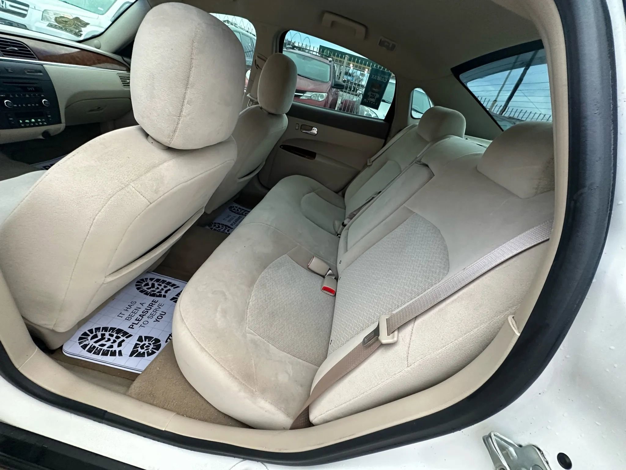 Used 2005 Buick LaCrosse CX w/ Silver Convenience Package image 7