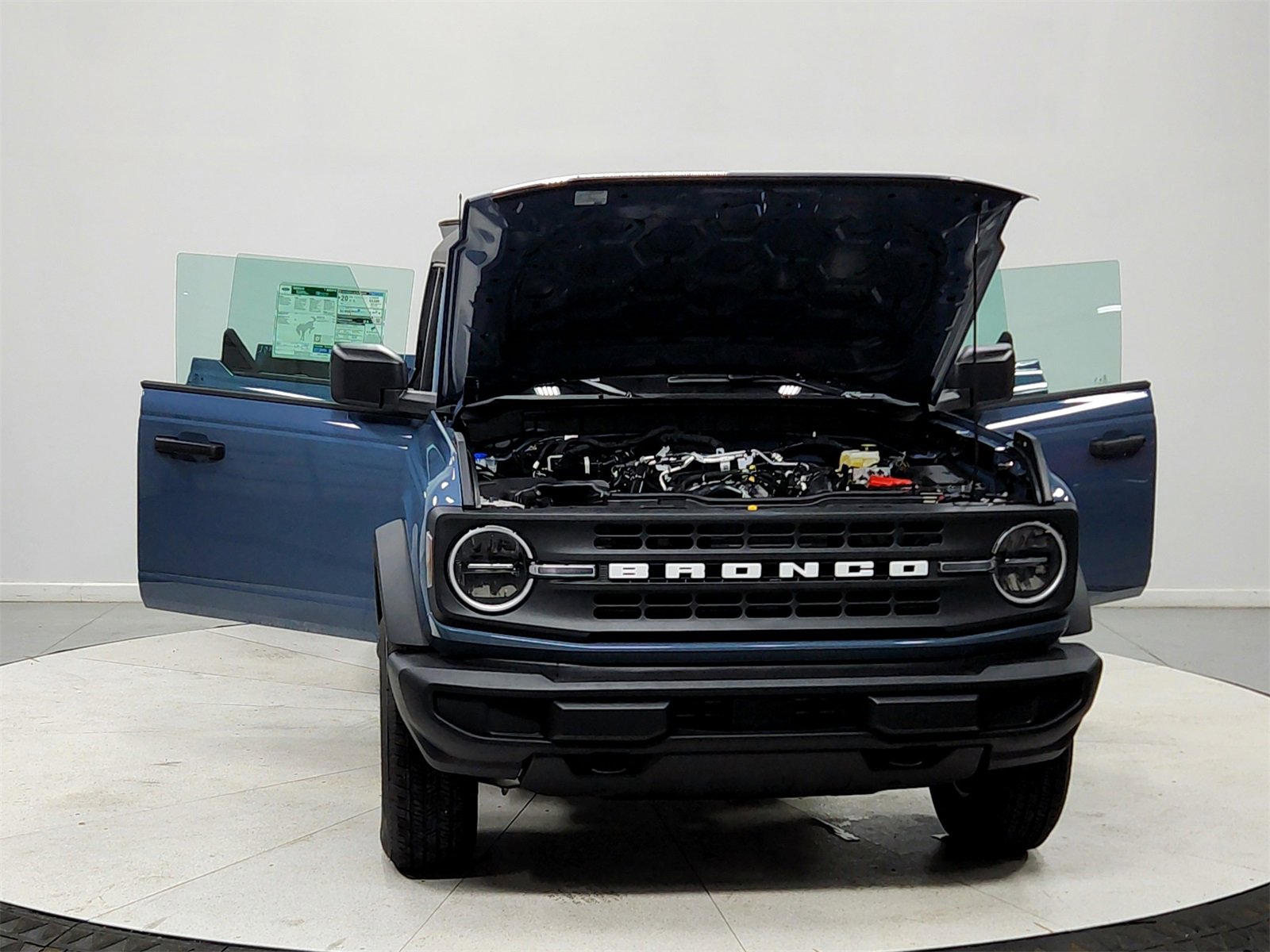 New 2025 Ford Bronco 4-Door image 10