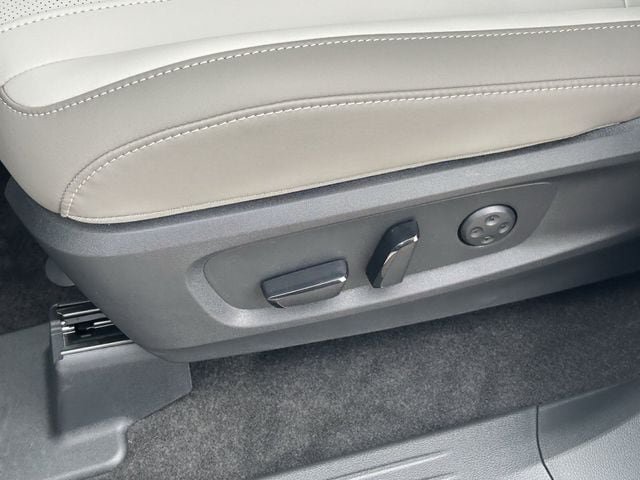 New 2027 INFINITI QX60 Luxe w/ Cargo Package FWD image 22